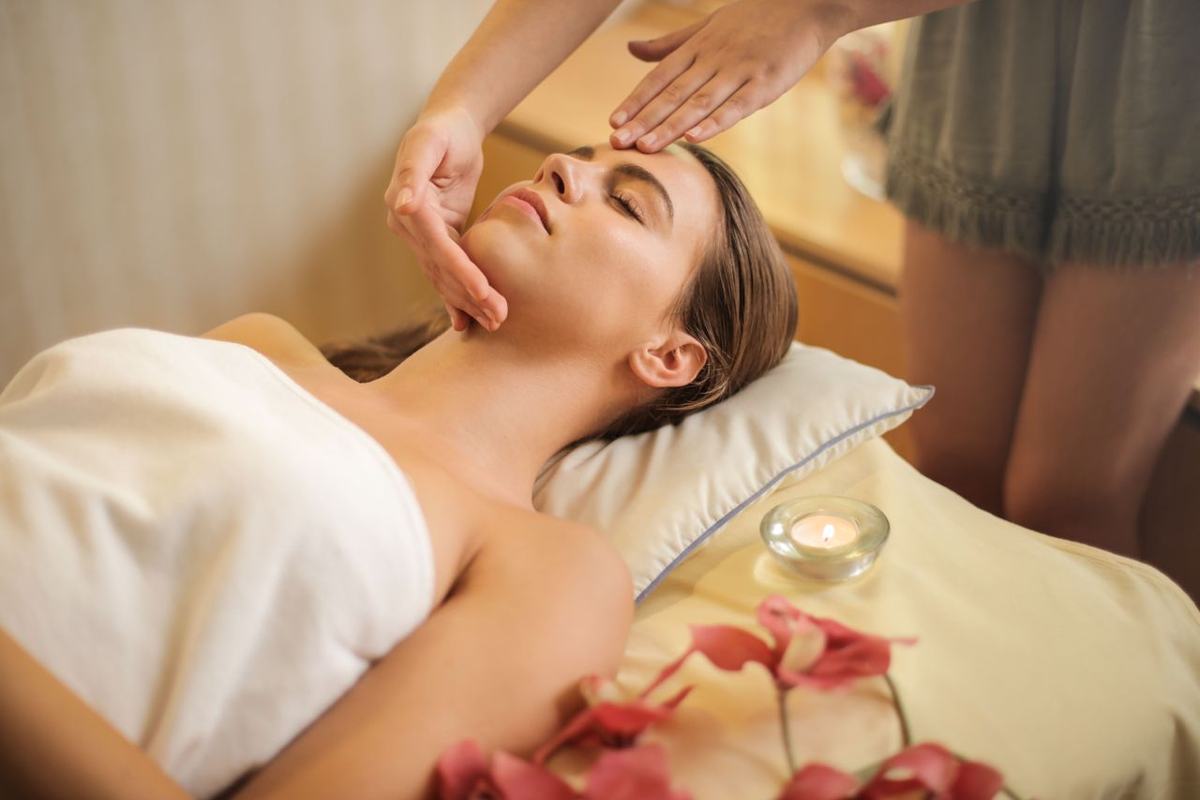 Cabine de massage, lumière tamisée